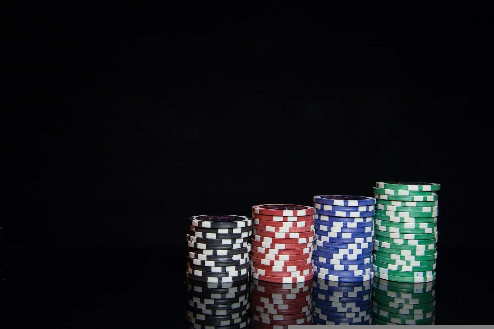 6 Huge Essential Strategies That New Poker Players Should Know