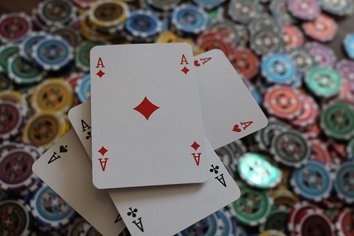 Exceptional Skills You Can Learn from Blackjack to Play Poker Effectively