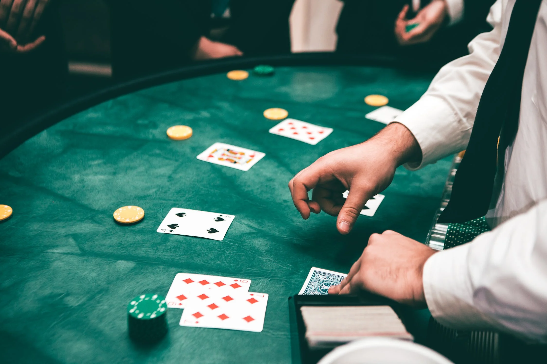 Easy Casino Card Games You Should Try For Fun this 2023