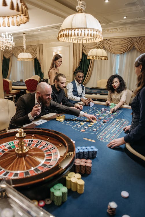 Want To Play Baccarat Online? Here Are Things To Remember Before Starting
